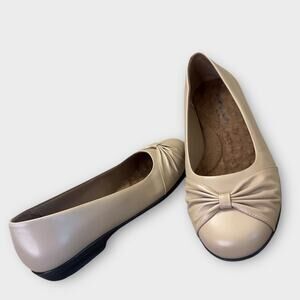 Walking Cradles Womens Leather Ballet Flat Shoes Slip On Size 11WW Wide Taupe 0